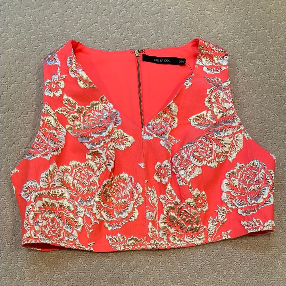 Ark & Co coral gold floral crop top women medium